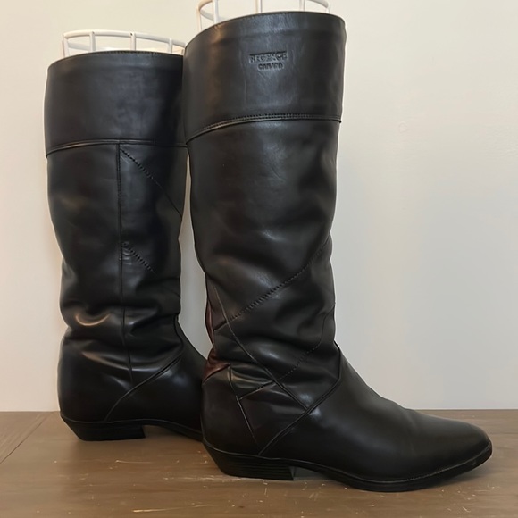 Régence Canada Size 8 black boots with a touch of brown in the back - Picture 1 of 7